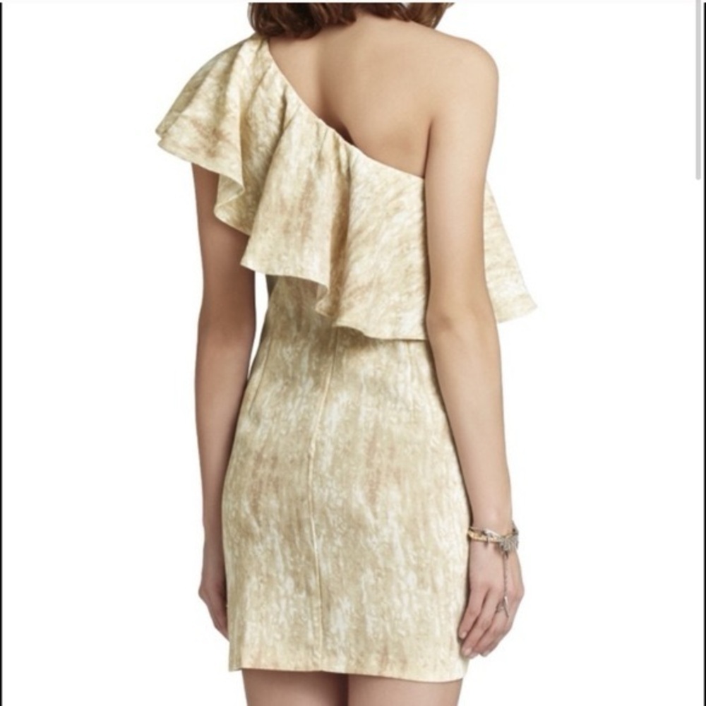 BCBGeneration Cream White Printed One-Shoulder Ruffle Mini Dress SIZE 2 NWOT - Picture 8 of 8